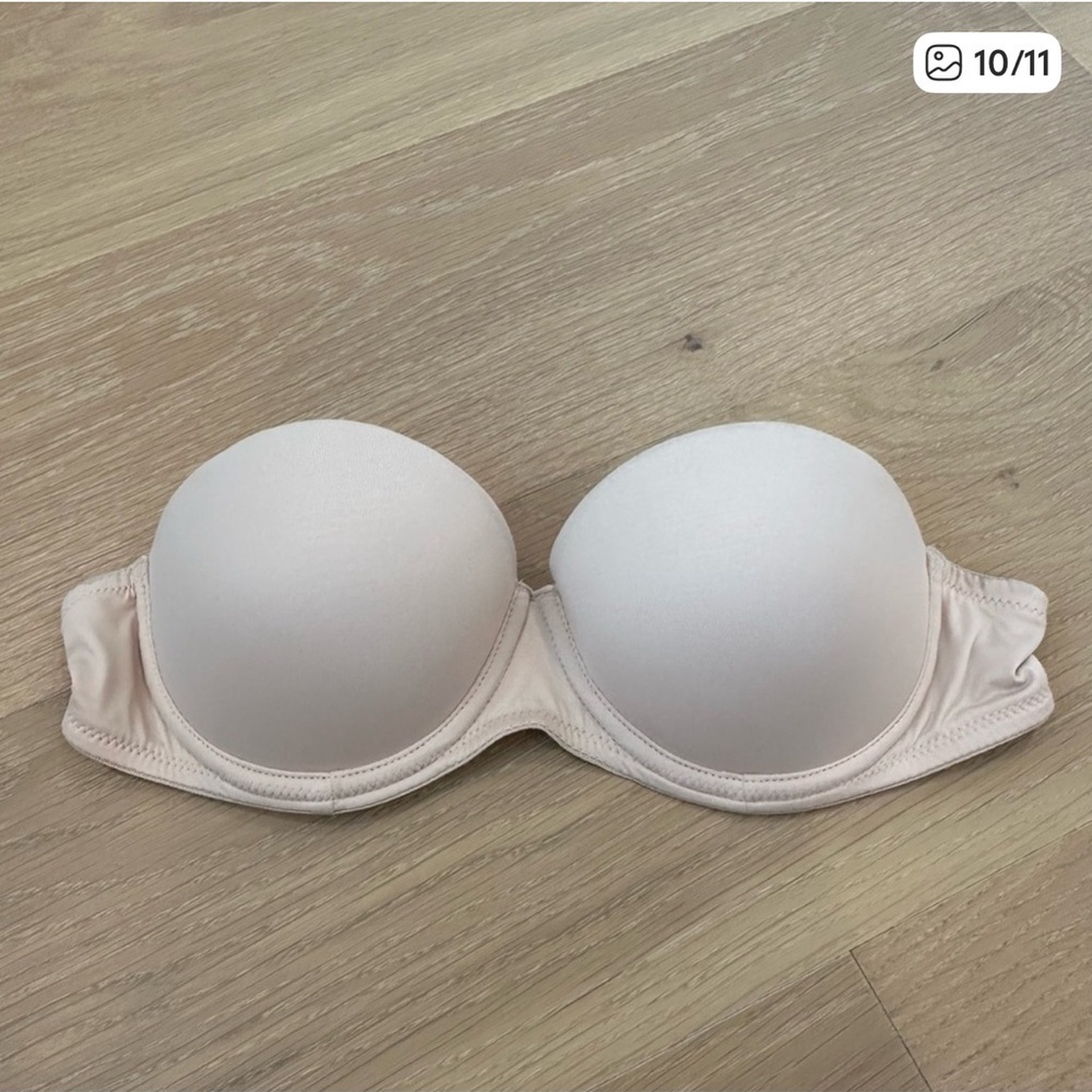 Victoria's Secret Strapless Molded T-Shirt Bra in Light Nude
